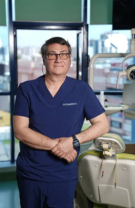 Dr. Radu Anton Marinescu, medic primar chirurgie oro-maxilo-facială, fondator Intermedica High Care