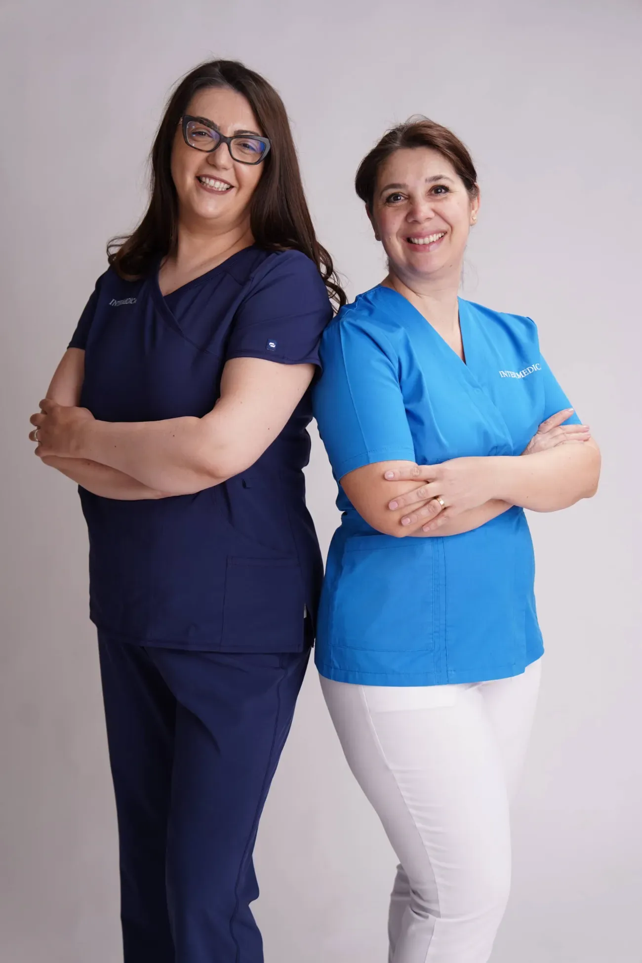 Medic și asistentă în cabinetul 1 al clinicii Intermedica High Care, București