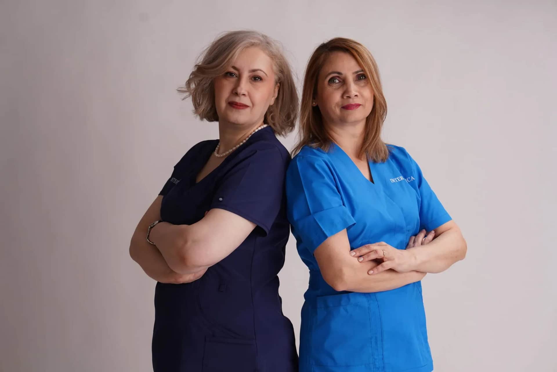 Dr. Aura Ștefan și asistenta medicală Ioana Ioniță, Cabinetul 4 de pedodonție al clinicii Intermedica High Care din Sector 3, București